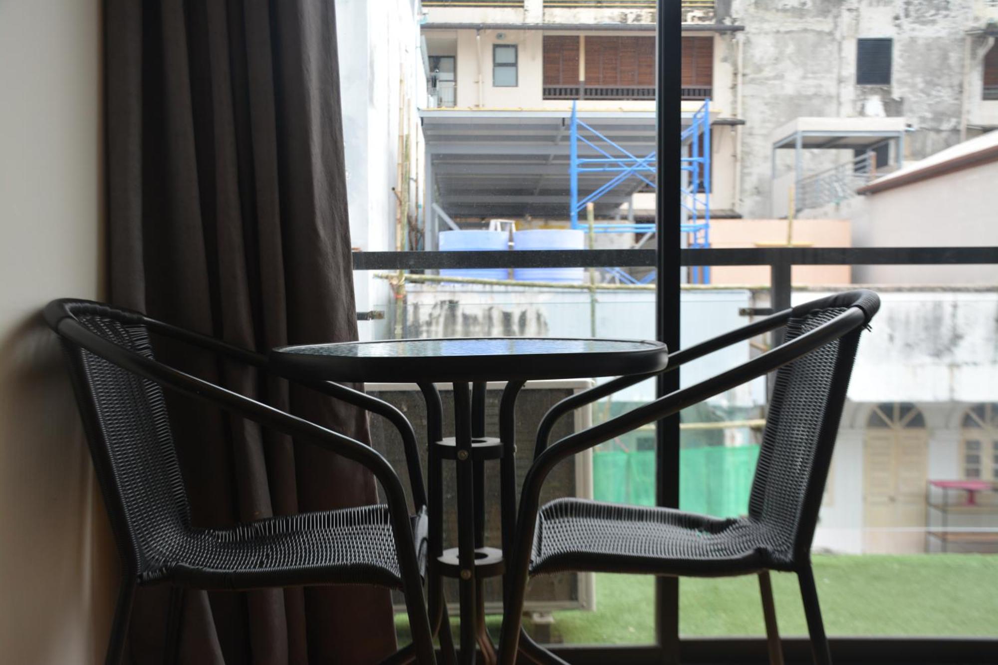 Beachwalk Hotel Patong Luaran gambar